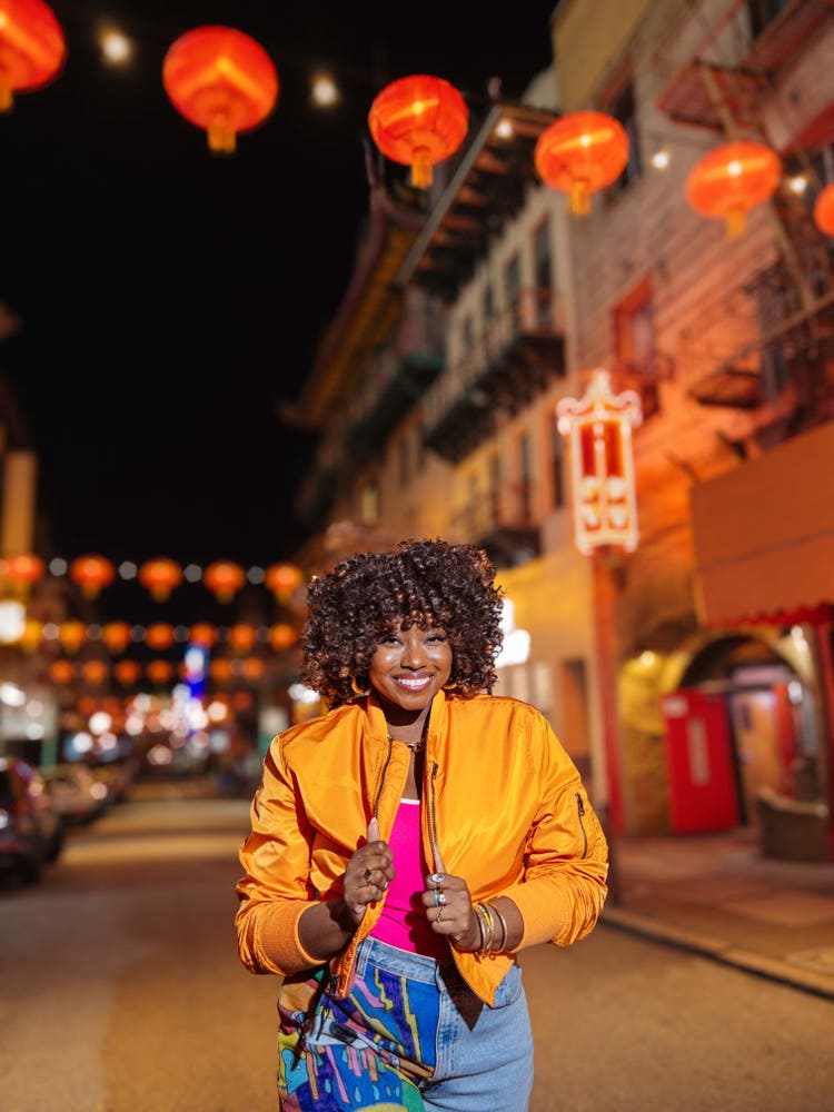 Adobe Firefly Generative Remove in Lightroom – blur background street image – blur 1